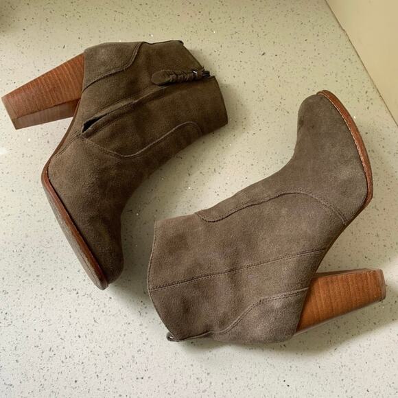 Joie Suede Ankle Bootie Taupe 7.5 US - Picture 7 of 9